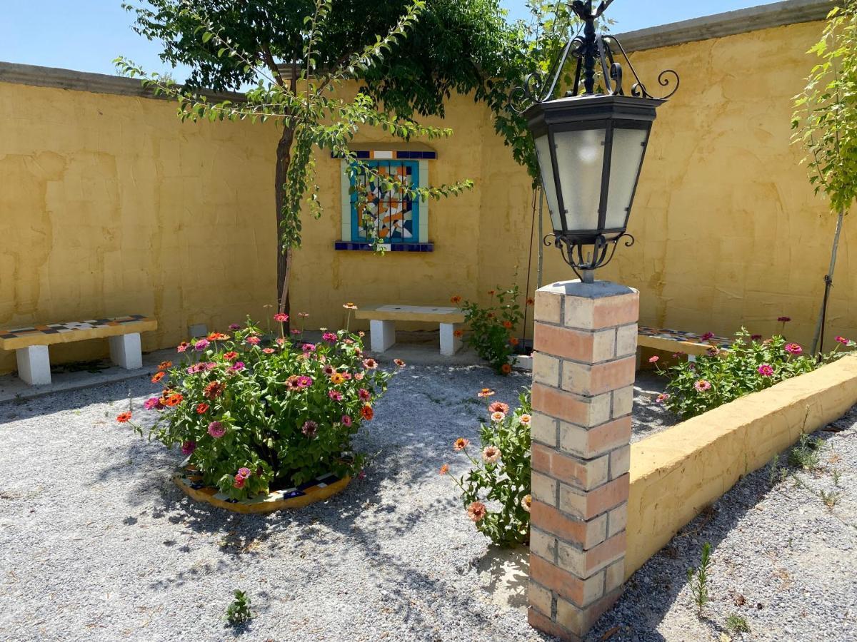 Cortijo Bustamante Guest House Baza Eksteriør bilde
